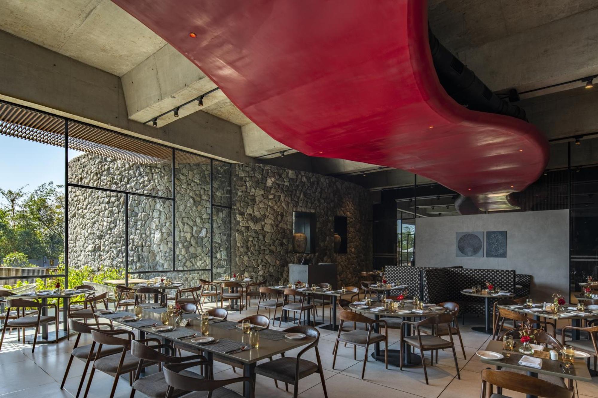 Radisson Resort And Spa לונבלה מראה חיצוני תמונה Interior of the restaurant