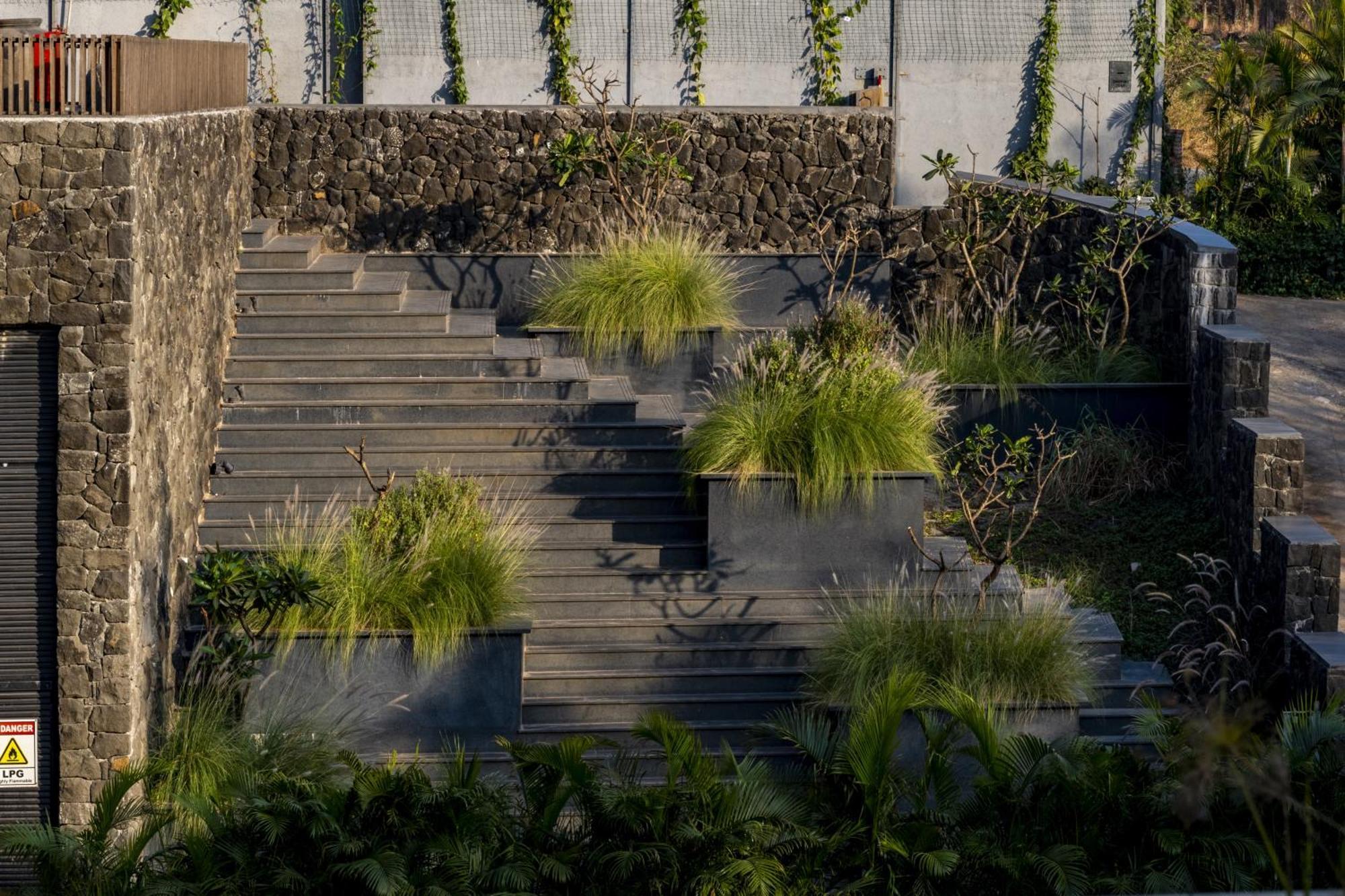 Radisson Resort And Spa לונבלה מראה חיצוני תמונה The steps