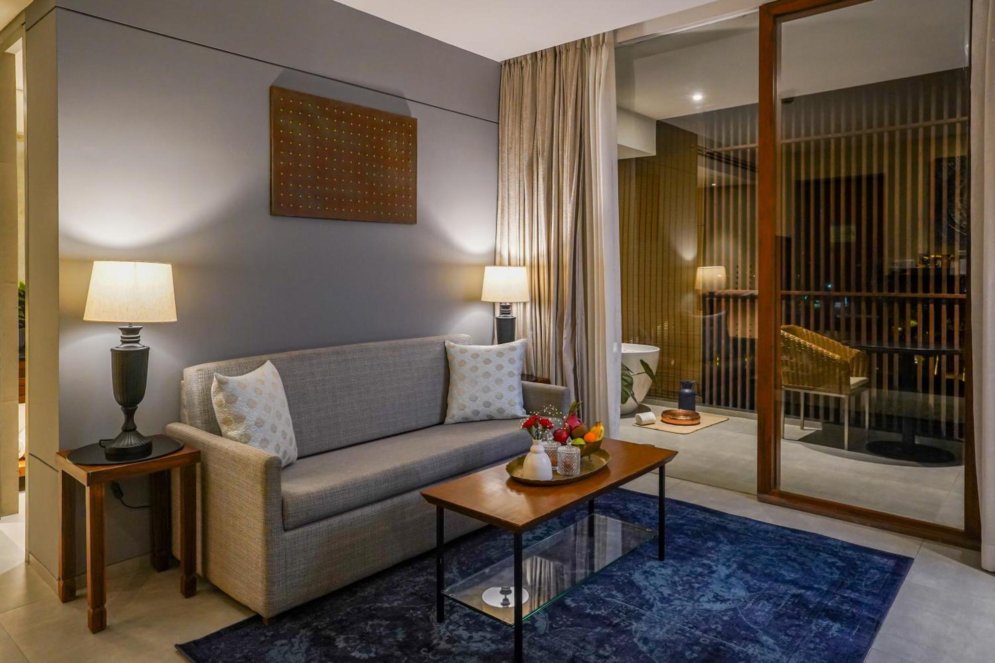 Radisson Resort And Spa לונבלה מראה חיצוני תמונה A living room at the hotel